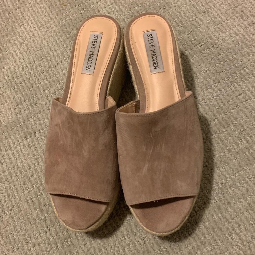 Steve Madden flatform sandals
